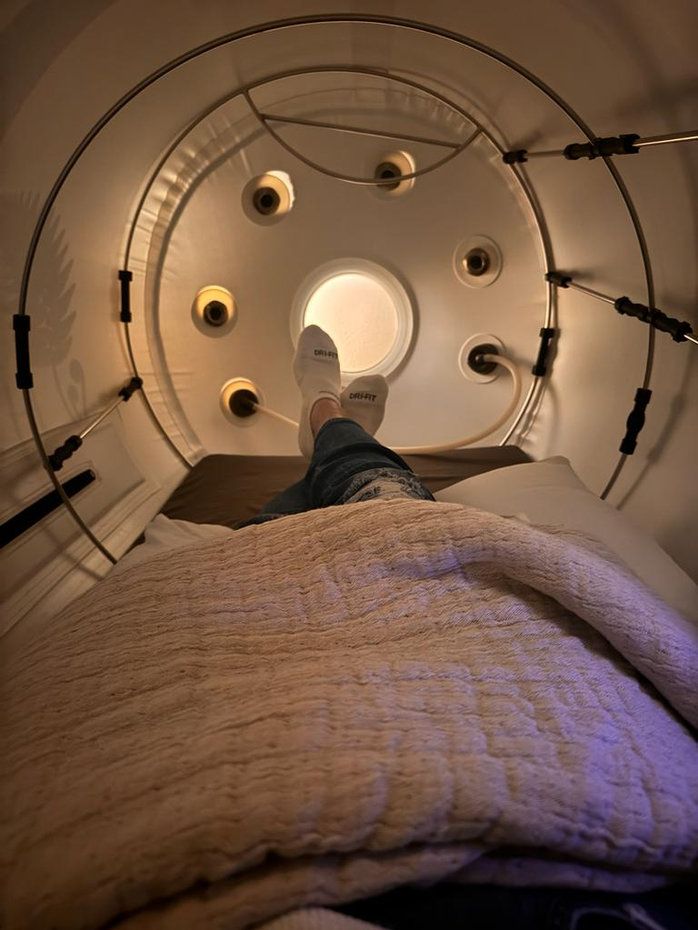Hyperbaric oxygen therapy session at EK Cryo wellness centre Finchley London